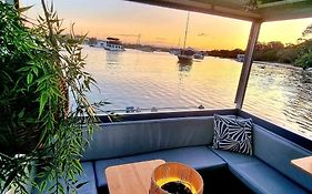 Liquid Spirit Noosaville Houseboat 